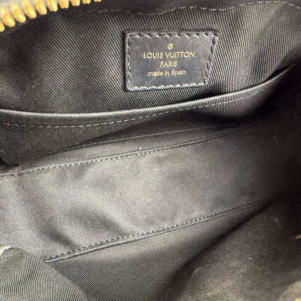 LOUIS VUITTON Authentic Black Monogram Canvas Shoulder Bag - Picture 11 of 13